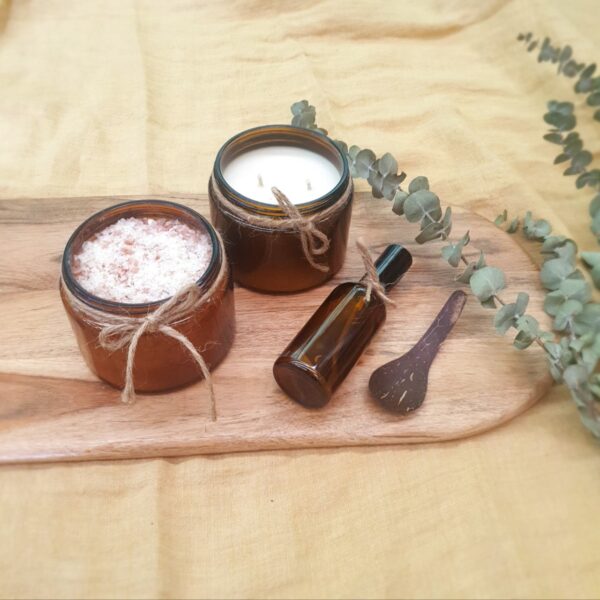 Hand made Soy candle, Deetox soak with coconut shell scoop & magnesium oil